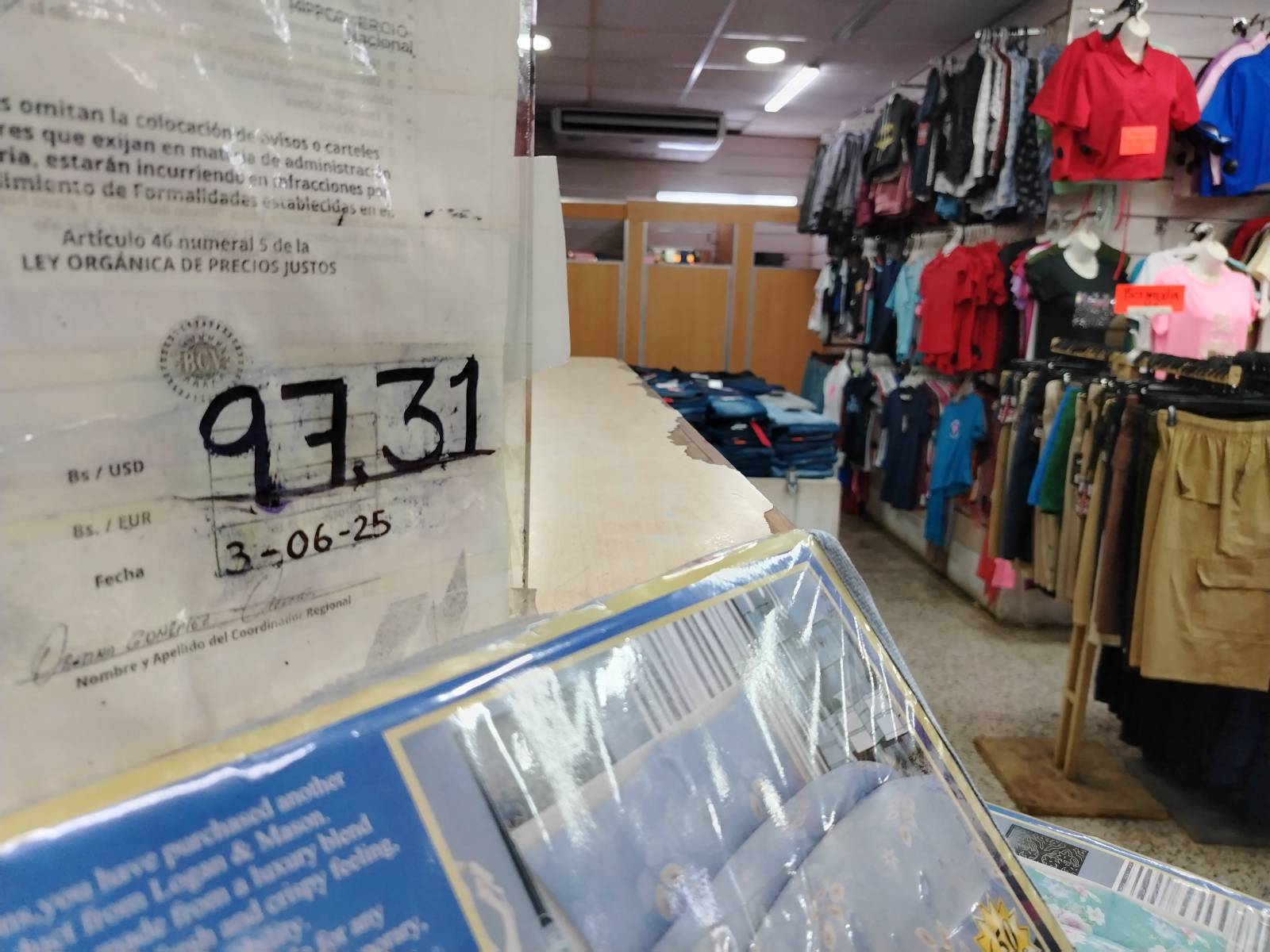 Comercios del centro de Maturín mantienen precios al dólar oficial del BCV