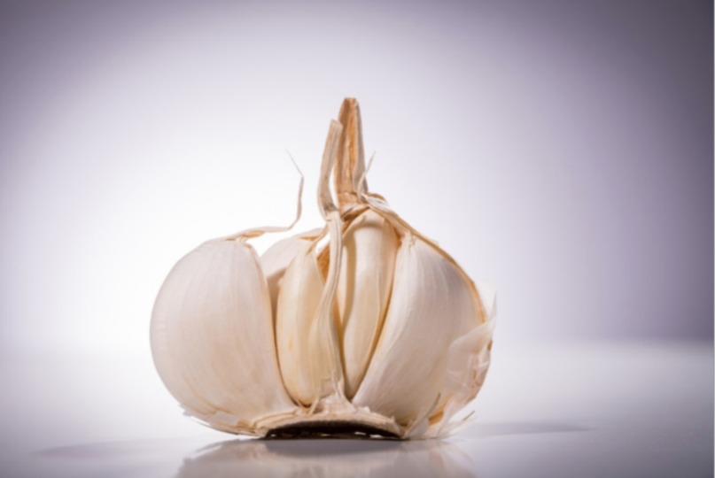 Descubre las propiedades medicinales y terapéuticas del ajo