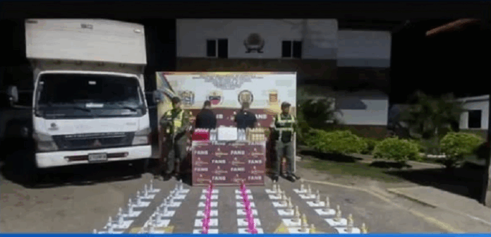 MP imputa a dos hombres por tráfico de cocaína líquida en envases de colonia