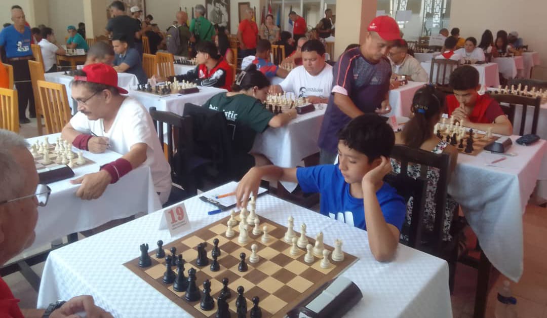 Monaguense Dilson Peña destaca en torneo de ajedrez en Cuba