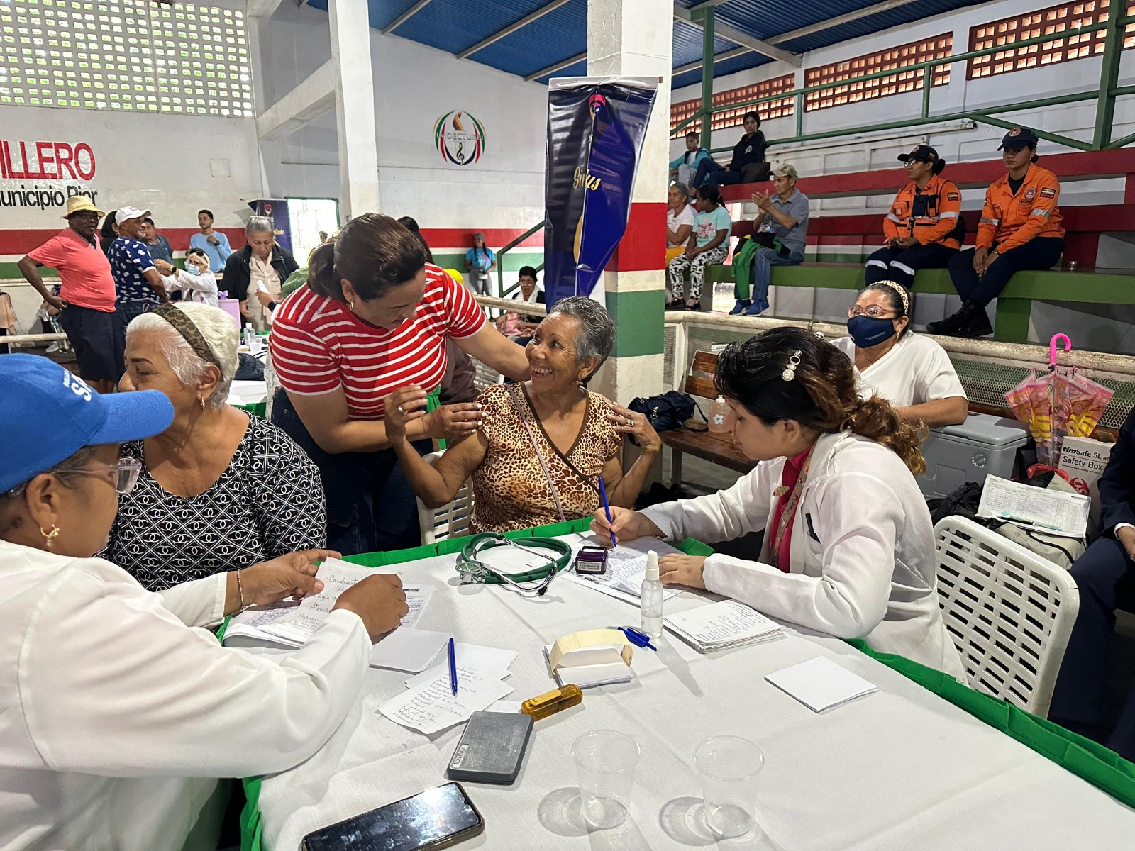 Jornada “Más Años Más Amor” lleva salud cariño a más de 100 abuelos en Piar