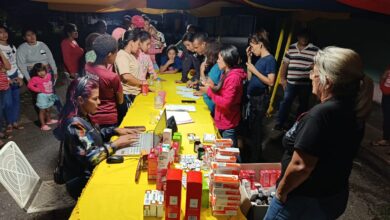 Brindan atención médica a comunidades afectadas por las lluvias