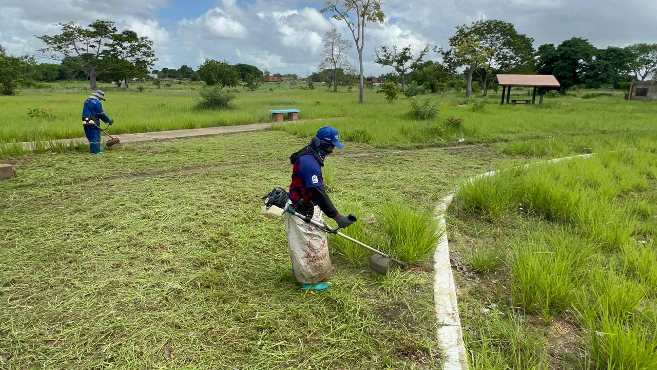 Inician recuperación del parque del este de Maturín