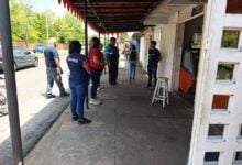 Ejecutan despeje peatonal en la avenida Universidad
