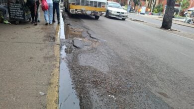 Maturineses señalan formaciones de huecos en la plena avenida Bolívar