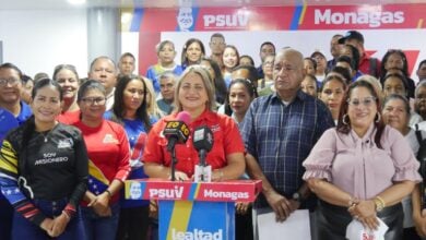 Militantes del Psuv se pronuncian en apoyo a los candidatos del Gran Polo Patriótico para las elecciones del 27J
