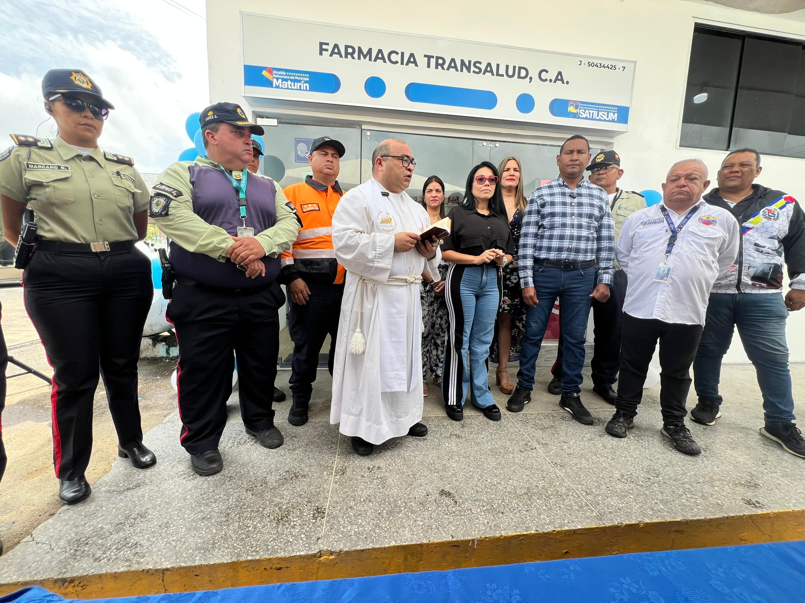 Inauguran farmacia en el terminal de Maturín
