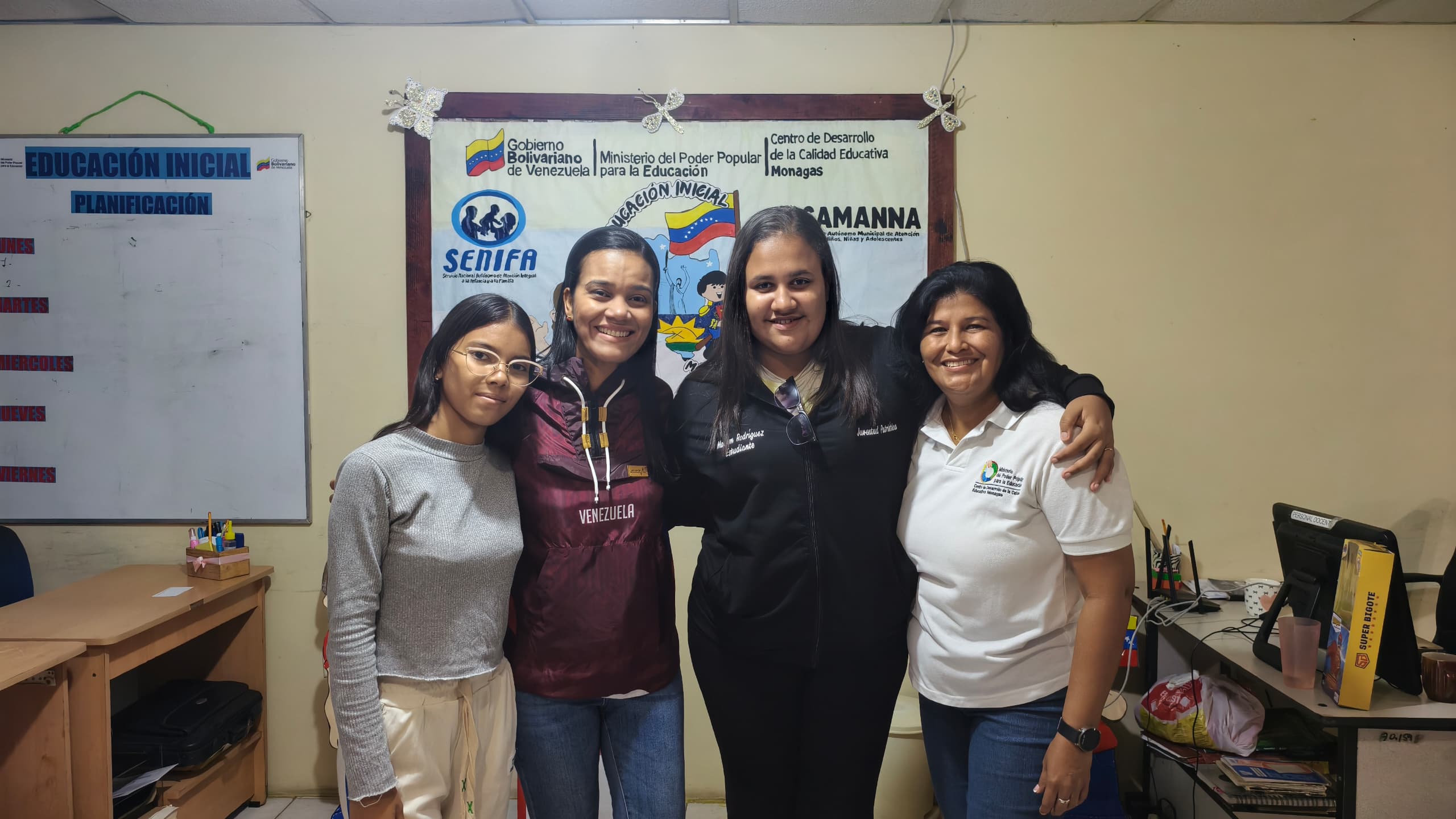 Dos estudiantes monaguenses viajaron a Rusia por reconocimiento académico