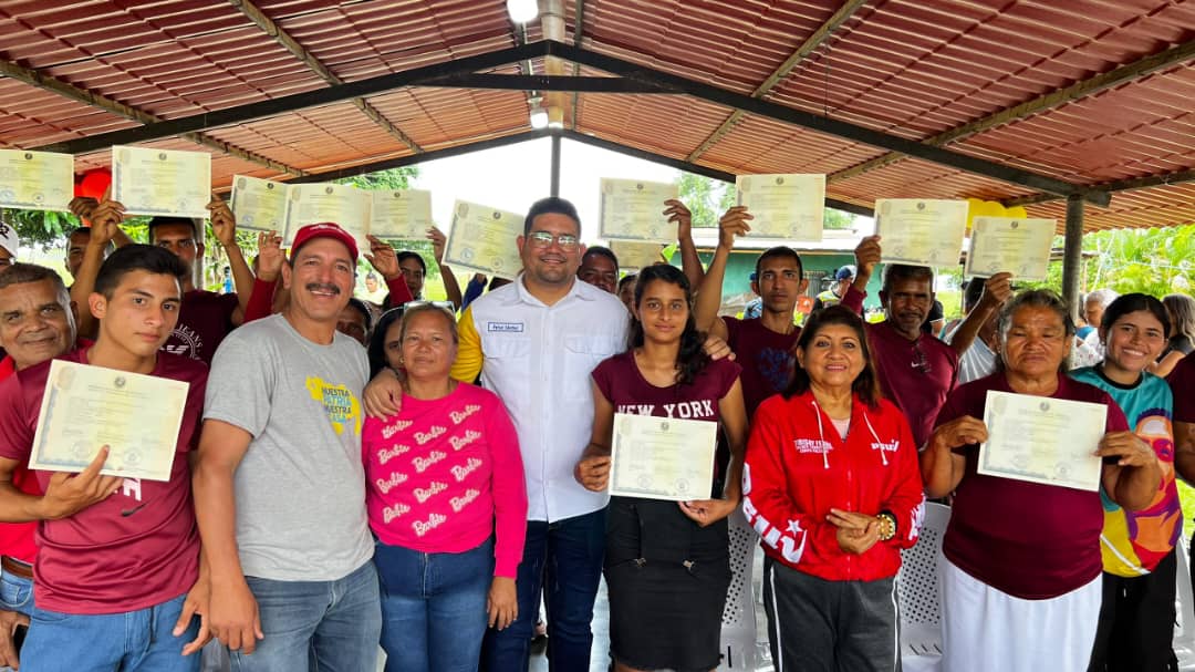Misión Ribas egresa nuevos bachilleres en Aguasay