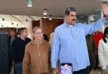 Mandatario nacional a los padres en su día: "Bendiciones, unión y armonía"
