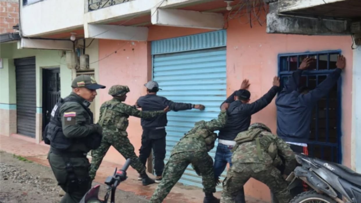 Ejército Nacional de Colombia rescata 57 uniformados secuestrados en Cauca