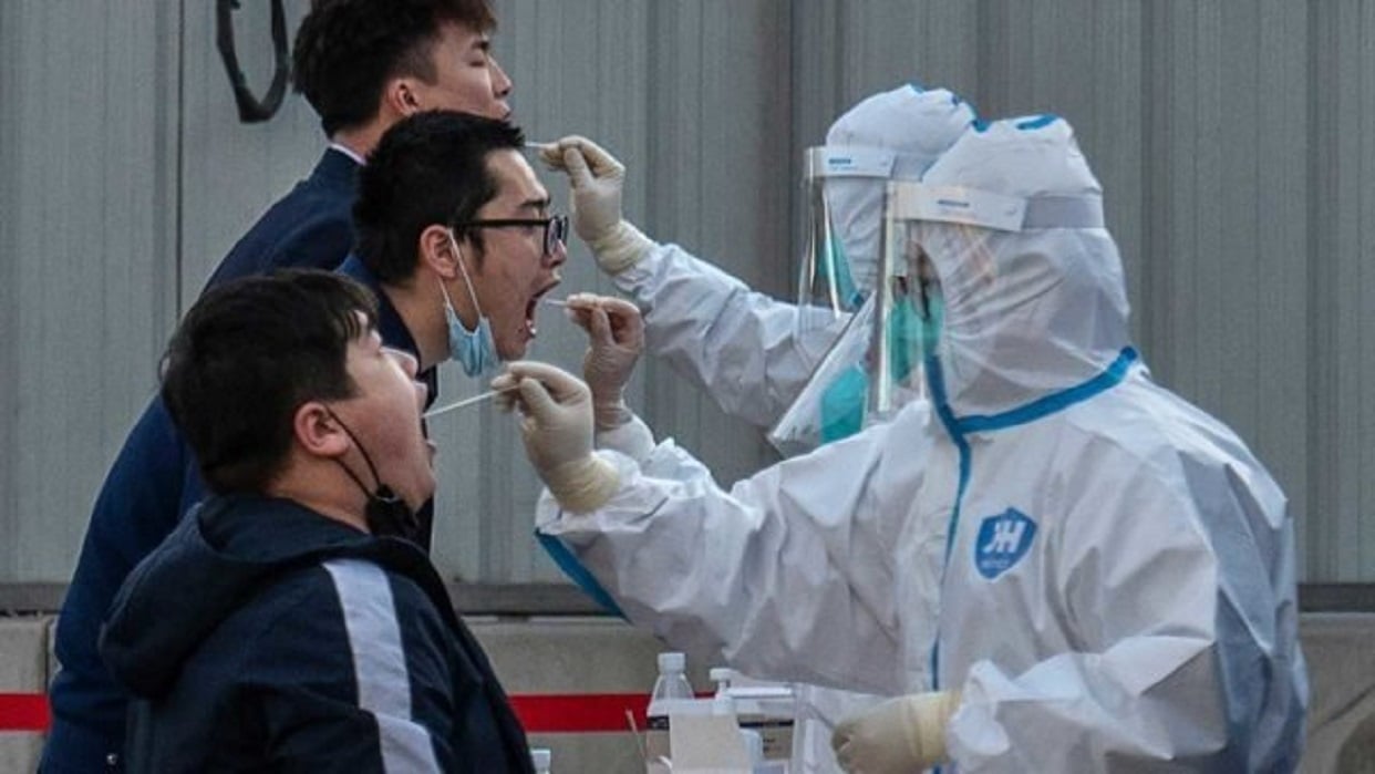 Qué se conoce de la nueva variante de Covid-19 que se propaga a nivel mundial y mantiene en alerta a la OMS