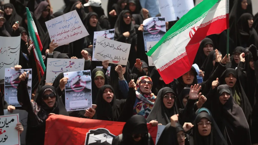 Iraníes marchan en repudio a las agresiones militares israelíes