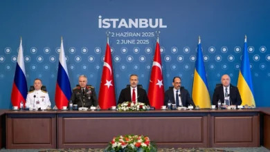 Rusia y Ucrania reanudan las conversaciones de paz a la sombra del audaz ataque aéreo de Kyiv conra bases aéreas rusas