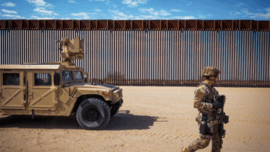 EE.UU. creará dos nuevas zonas militares en su frontera con México