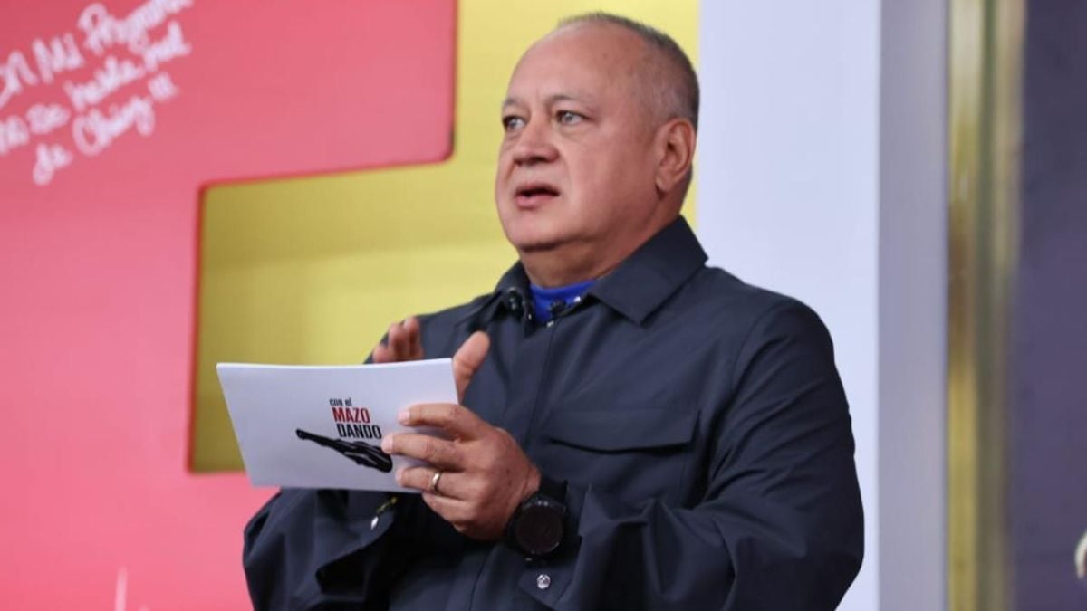 Cabello: Cada año la UNES forma a 24 mil discentes