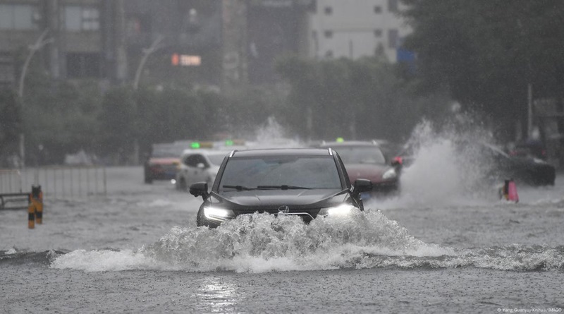 Tormenta Wipha toca tierra en Vietnam y golpea Hanói