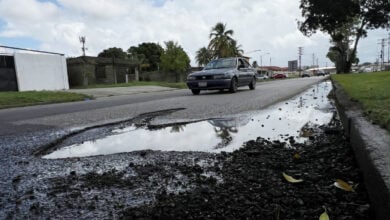 Avenida Libertador de Maturín no se salva de los numerosos huecos
