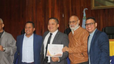 Entregan reconocimiento al gremio de abogados en Monagas