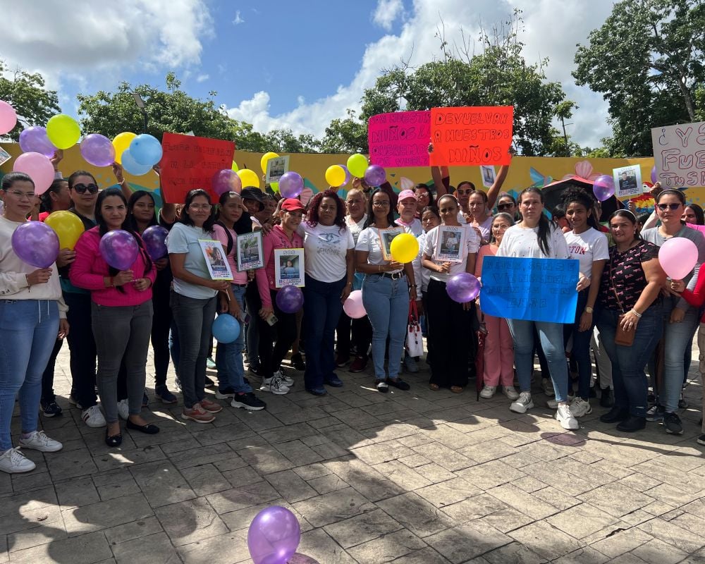 Madres monaguenses se unen en protesta por los 24 niños retenidos en EE.UU