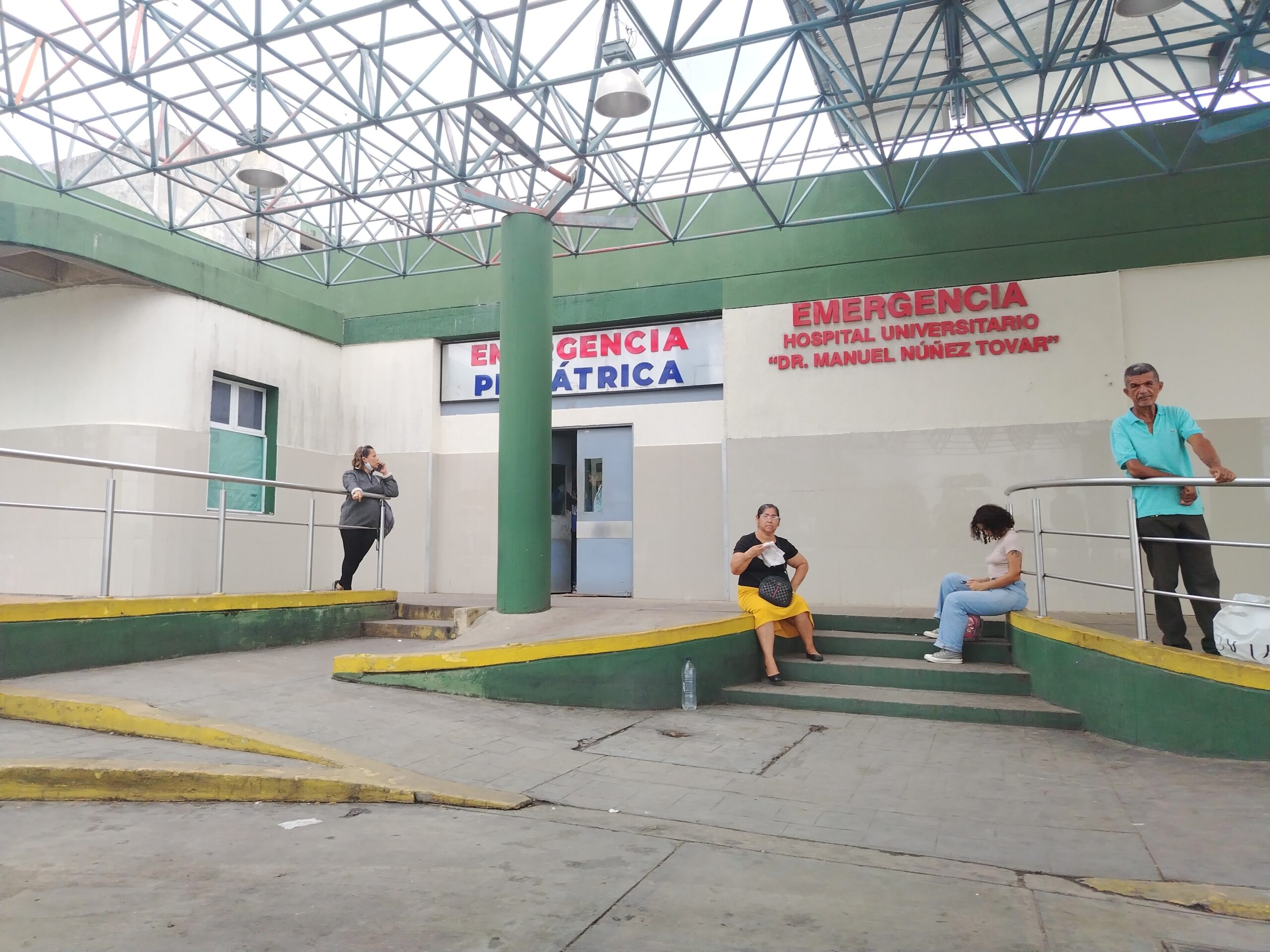 Infante de tres años recluida en la emergencia pediátrica del Humnt requiere ayuda para una videogastroscopia