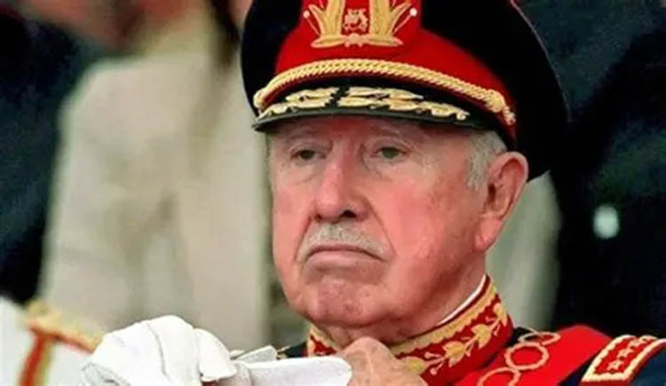 Los herederos de Pinochet deben regresar al Estado $16 millones por orden judicial