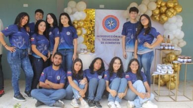 Estudiantes de la UDO realizan expoferia de alimentos