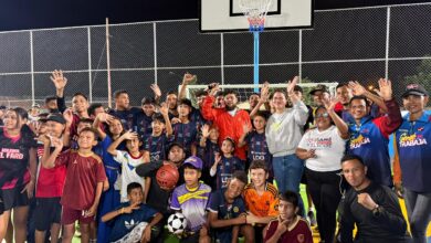 El gobernador Ernesto Luna y la alcaldesa Ana Fuentes, entregaron a las comunidades Juana La Avanzadora y La Llovizna canchas nuevas para el disfrute deportivo y recreativo