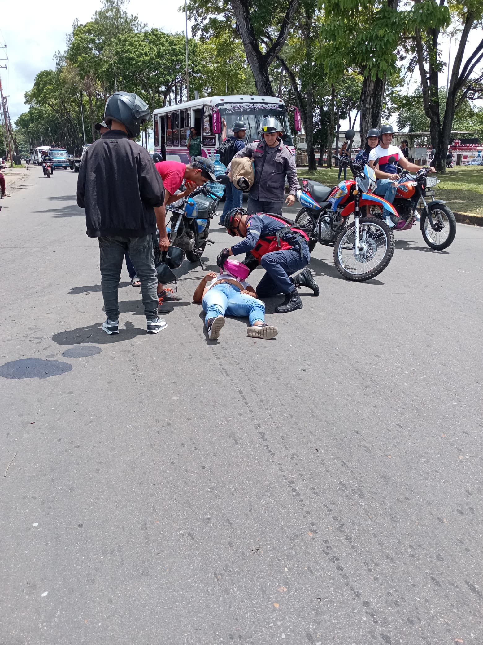 Accidente de tránsito en la avenida Libertador deja dos lesionados