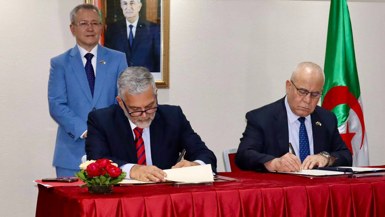 Venezuela y Argelia suscriben acuerdo ambiental con perspectiva de desarrollo sostible
