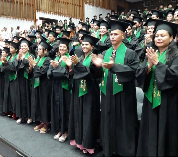 UPEL-IPMALA celebra la graduación de una nueva generación de profesionales.