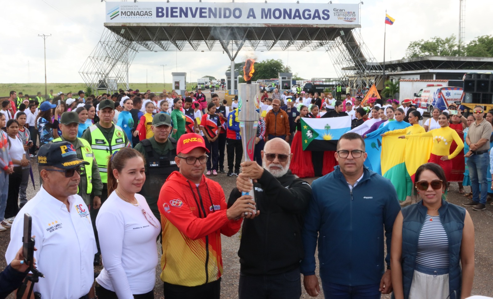 Monagas recibió el Fuego Patrio de los XIX Juegos Nacionales Estudiantiles 2025