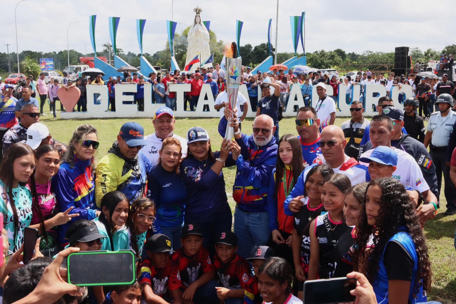 Monagas entregó al Delta Amacuro el Fuego Patrio de los XIX Juegos Nacionales Estudiantiles 2025 2