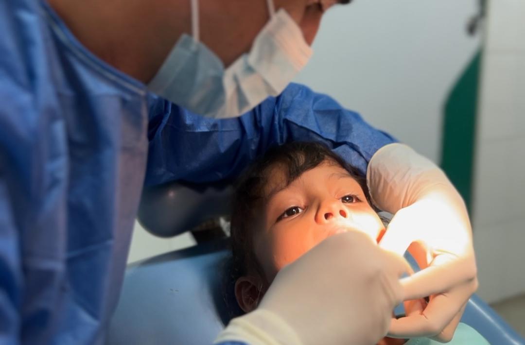 Llevan jornada odontológica a 40 niños de la parroquia San Simón