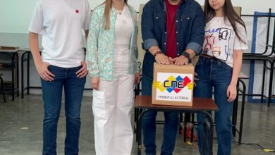 Gobernador Luna ejerció su derecho al voto en los comicios Municipales y Consulta Popular