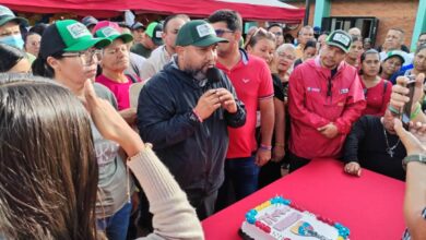 Cedeño rinde homenaje a Hugo Chávez en su natalicio