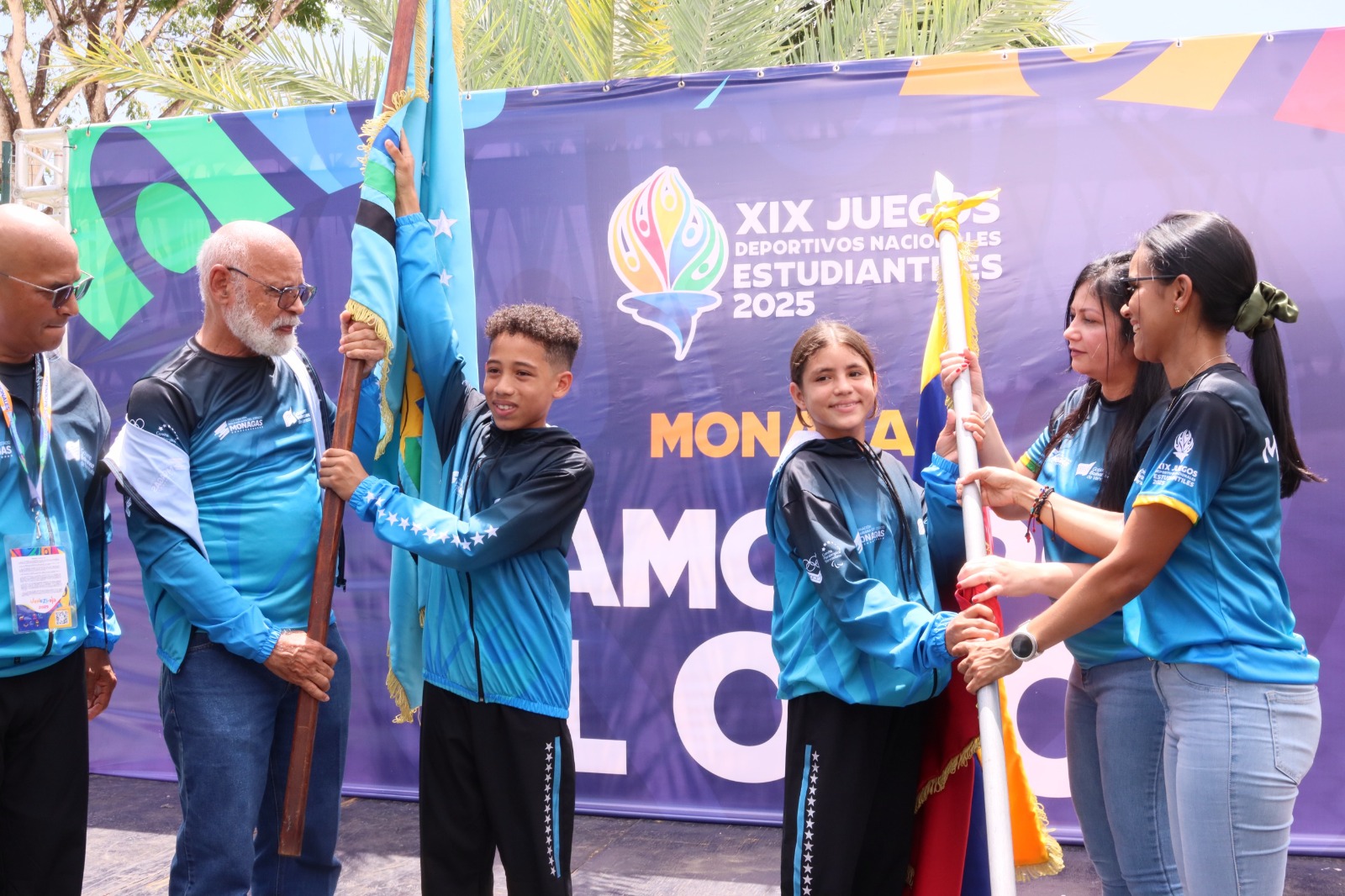 Delegación de Monagas recibe bandera para los 19° Juegos Nacionales Estudiantiles 2025