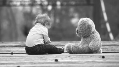Madre maltrataba y quemaba los genitales a su hijo de un año