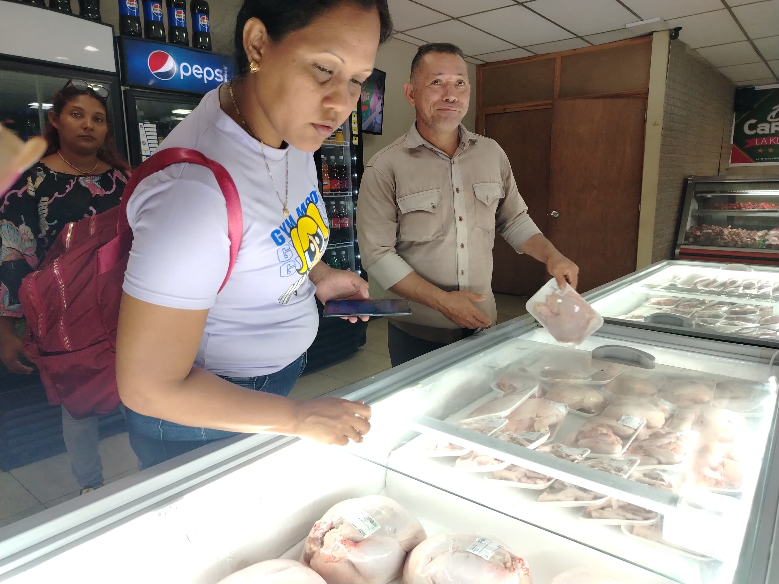 Maturineses expresaron que el pollo continúa siendo una proteína de alto costo.