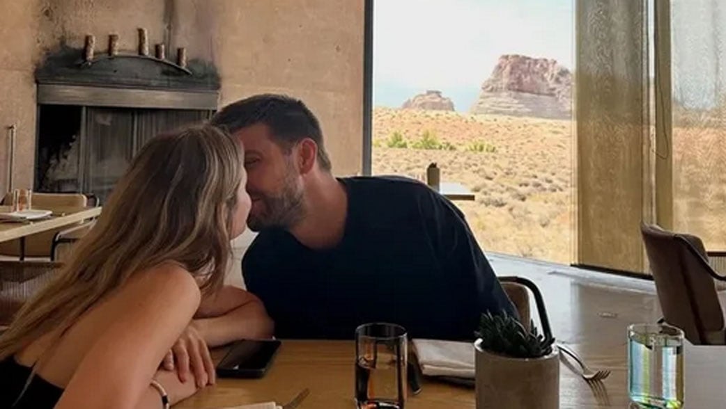Reaparece Gerard Piqué y presume románticas fotos con Clara Chía
