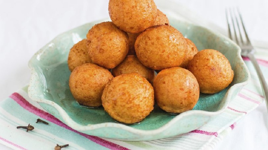 Aprende a preparar buñuelos de yuca con esta fácil receta
