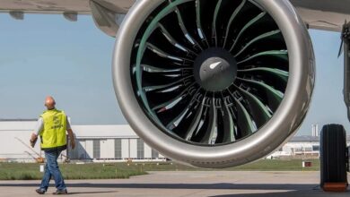 Muere un hombre succionado por la turbina del motor de un avión en Italia