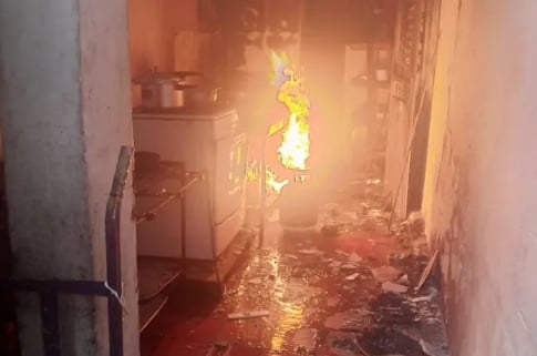 Hombre de cincuenta años resultó herido por explosión de bombona en Caracas
