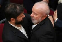 Lula llega a Chile para participar en cumbre del progresismo