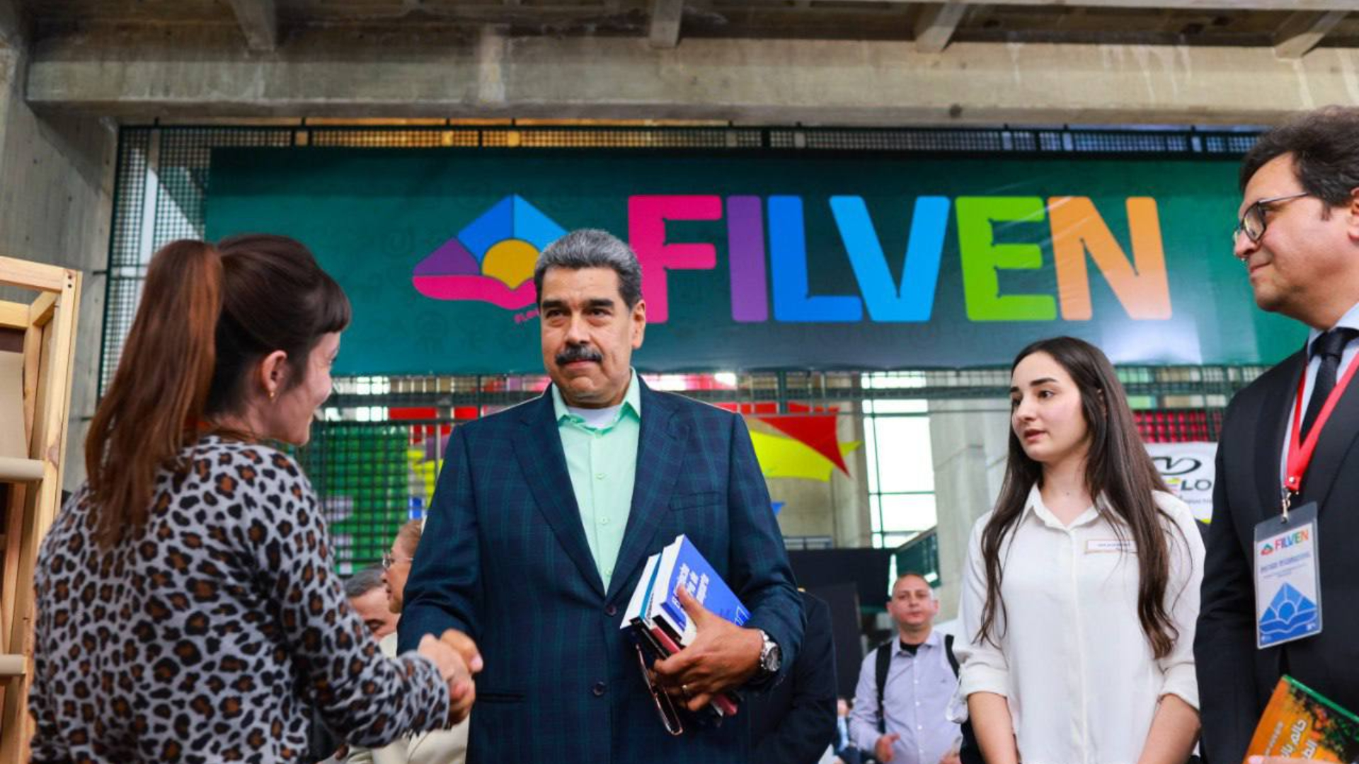 Bajo el lema “Leer humaniza” el presidente Maduro inauguró la 21.ª edición de la Filven
