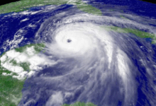 El huracán Erin se intensifica y amenaza con convertirse en un ciclón de categoría 4