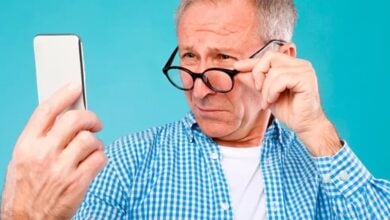 ¿Una alternativa a los lentes? La FDA aprueba unas gotas para tratar la presbicia