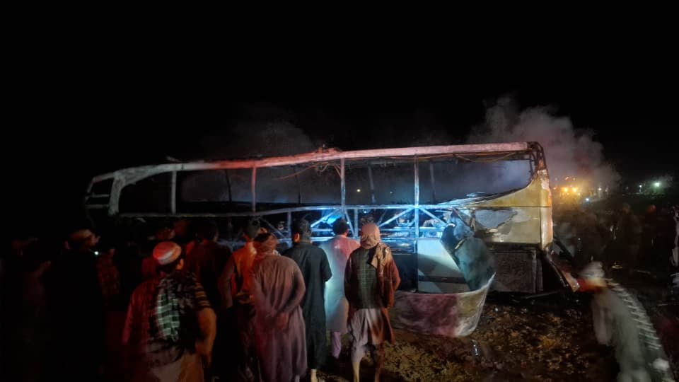 Un accidente de tránsito masivo en Afganistán deja 71 muertos