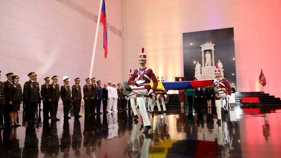 Acto conmemorativo por el 219° aniversario de la Bandera Nacional