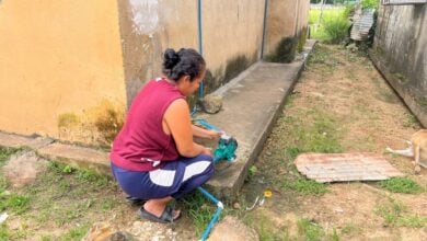 Habitantes de la calle detrás del parque del Este llevan tres días sin agua